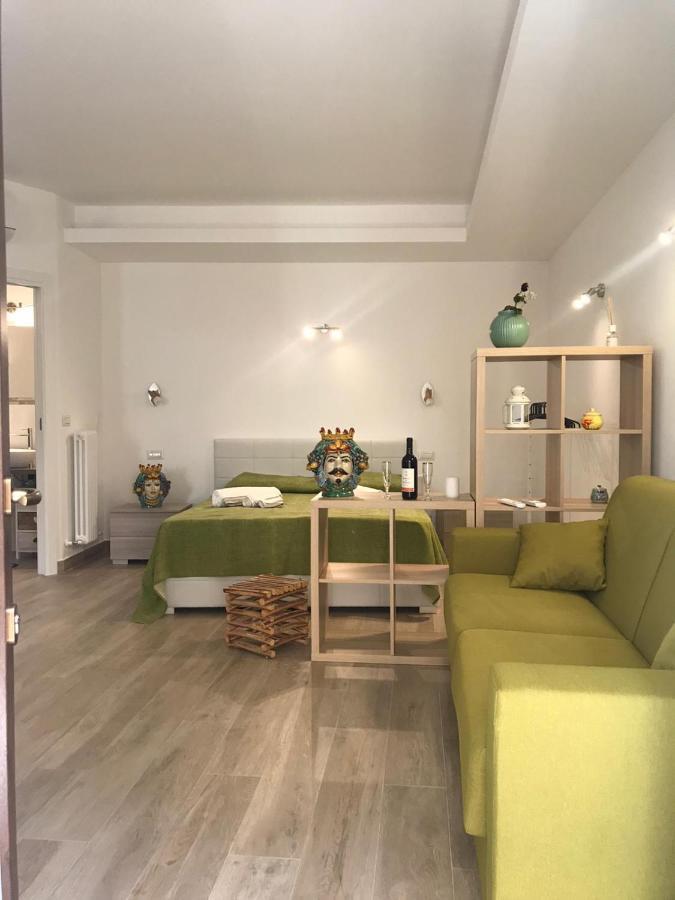 Casa Vacanza Cundari Castelmola Eksteriør billede