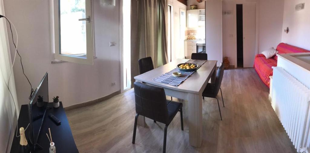Casa Vacanza Cundari Castelmola Eksteriør billede